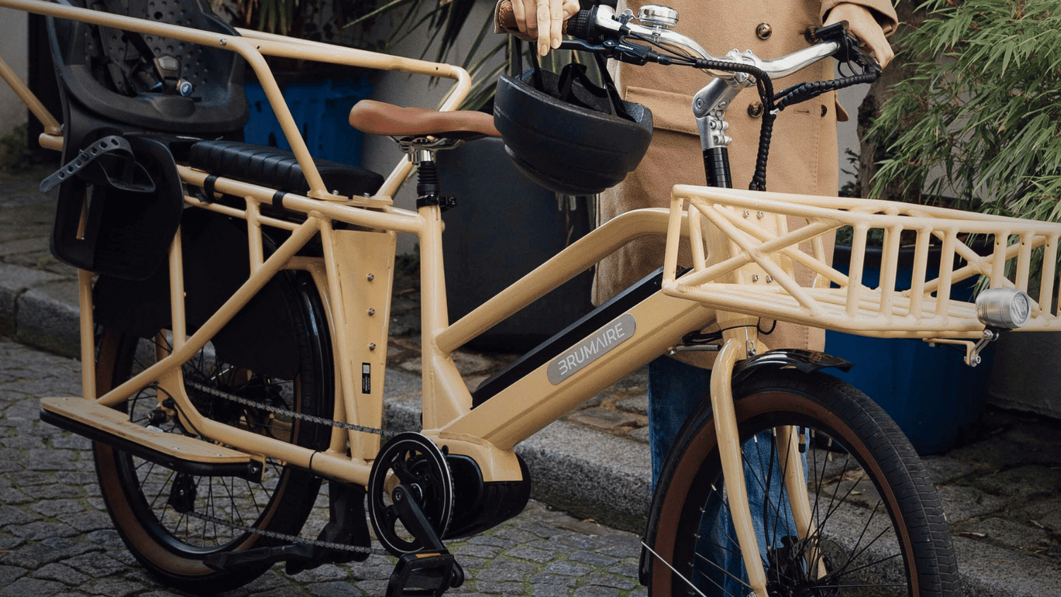 Les accessoires d'un vélo électrique cargo